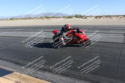 media/Dec-01-2025-Moto Forza (Mon) [[2daa91e15f]]/2-Intermediate Group/Session 4 (Turn 10 Inside)/